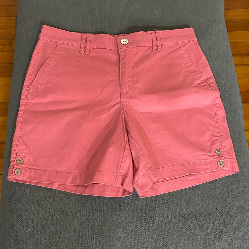 Gloria Vanderbilt Salmon Pink Shorts